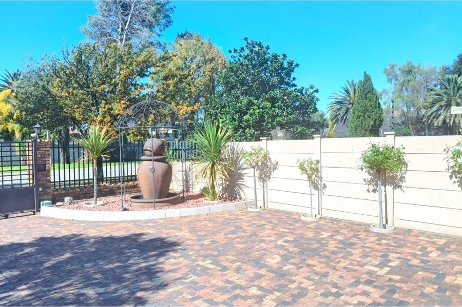 3 Bedroom Property for Sale in Vaalpark Free State
